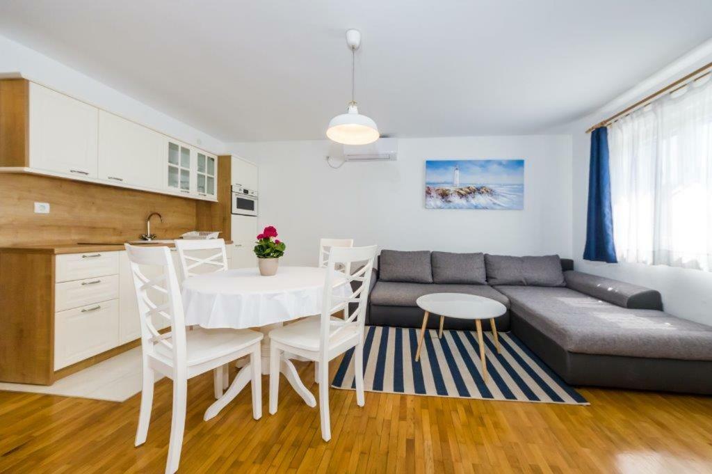 Apartmani Paradise Petrčane Extérieur photo