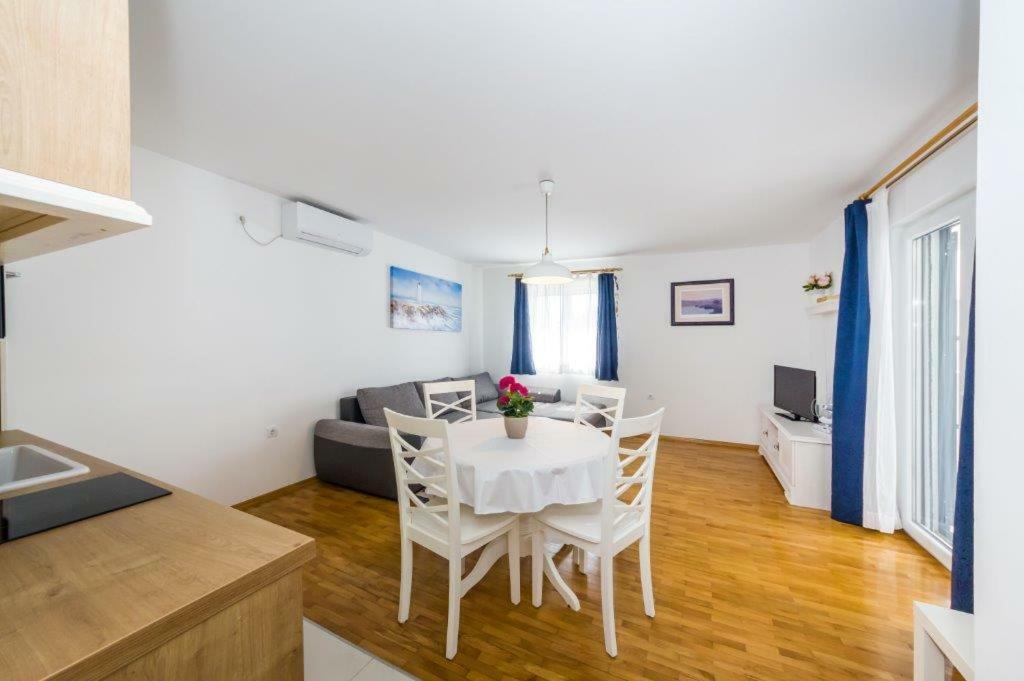 Apartmani Paradise Petrčane Extérieur photo