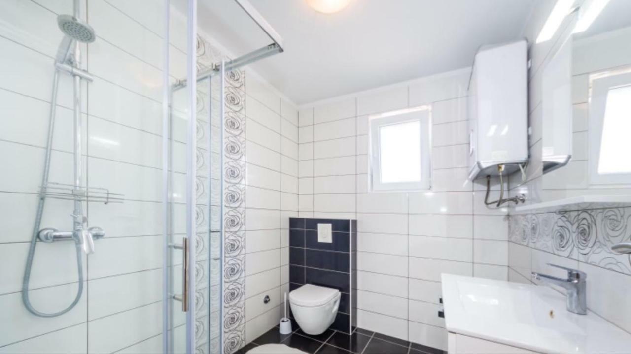 Apartmani Paradise Petrčane Extérieur photo